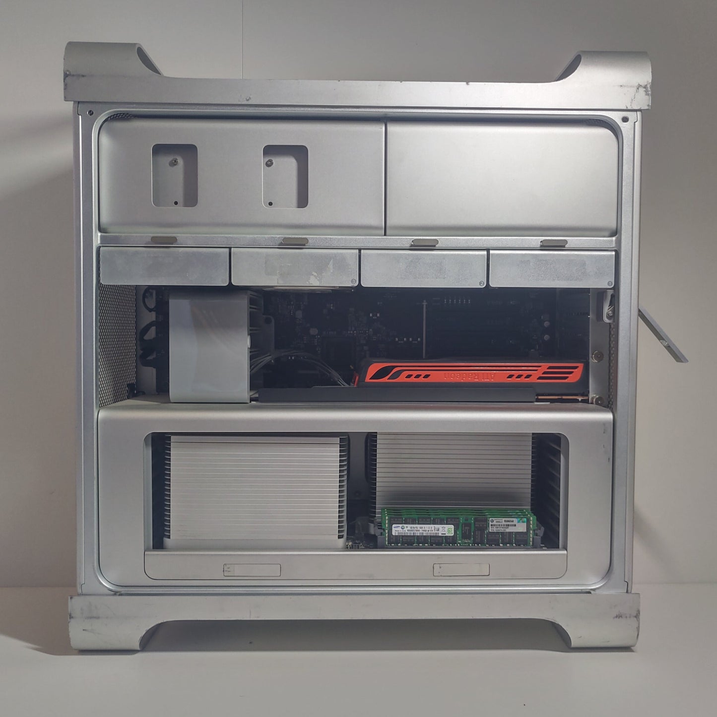 Mac Pro | 64GB RAM, HD 5770 Graphics