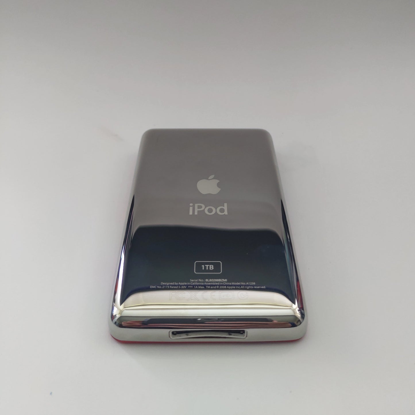 iPod classic 1TB Rear