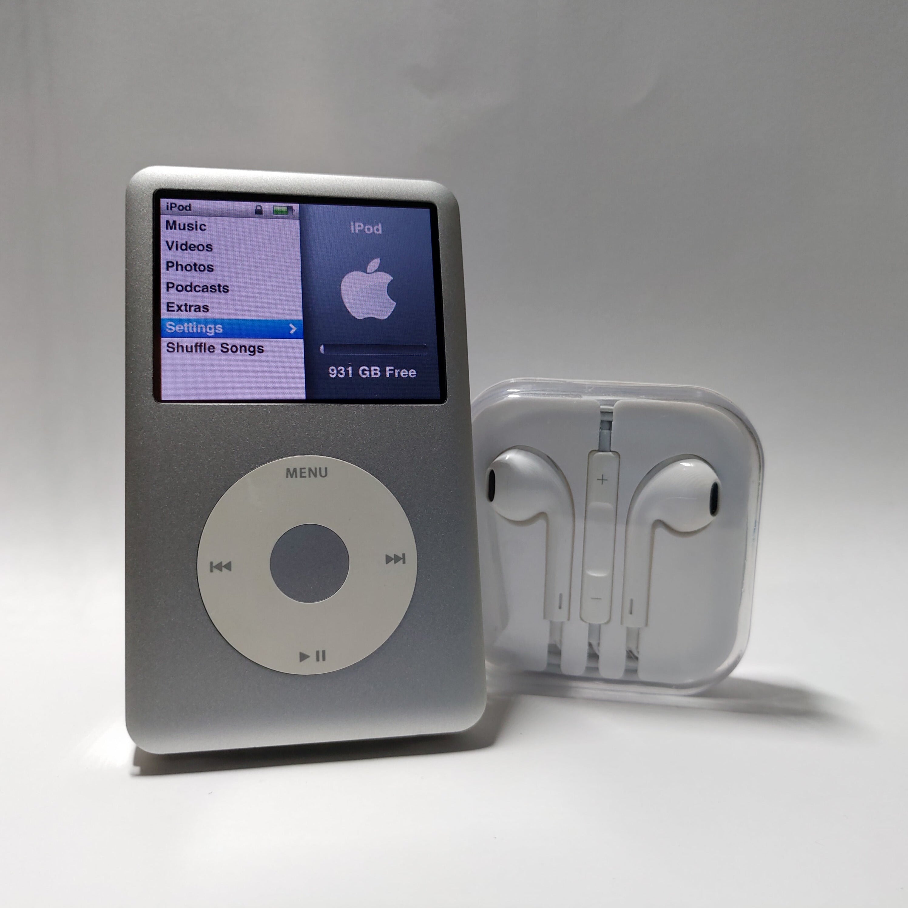 iPod classic - Silver | Flash Storage and Extended Battery