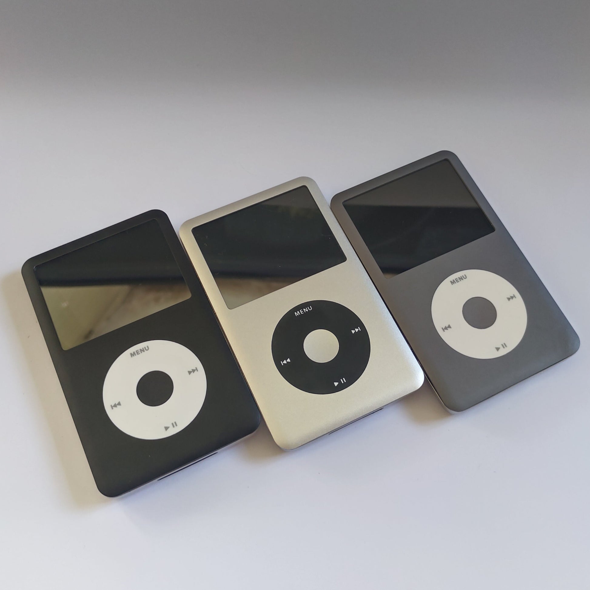 Custom iPod classic colour swapped options - black and white, silver and black, grey and white